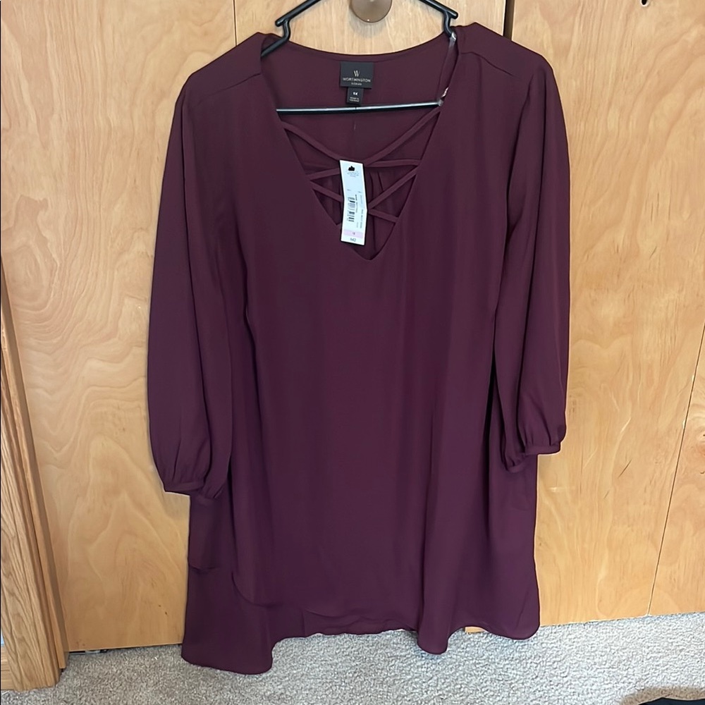 Women's Burgundy Top